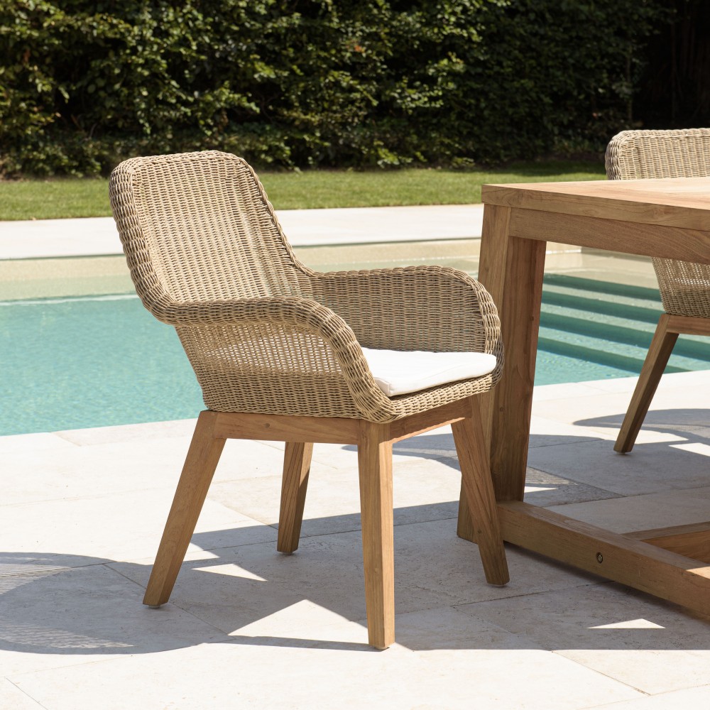 KALLY - Set of 2 Synthetic Rattan Garden Armchairs with Cushions KALLY - Set of 2 Synthetic Rattan Garden Armchairs with Cushions