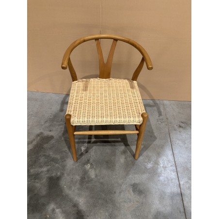SECONDE MAIN - Chaise en bois de mahogany, dossier arrondi et assise en rotin