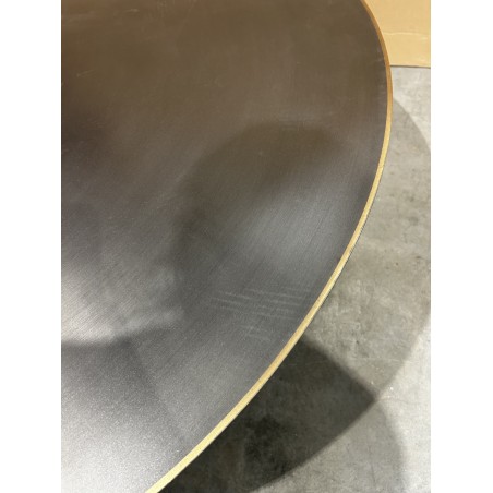 SECONDE MAIN - Table basse ronde 120x120cm en fer noir et bordure dorée