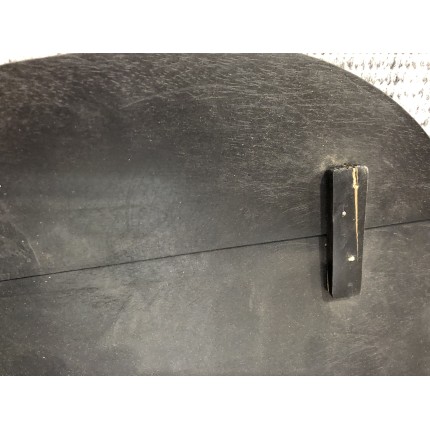 Ovoid coffee table with textured black | SECOND LIFE