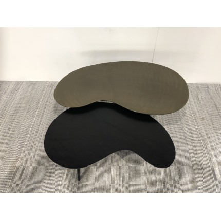 Set de 2 tables basses en aluminium noir mat et doré | Seconde main