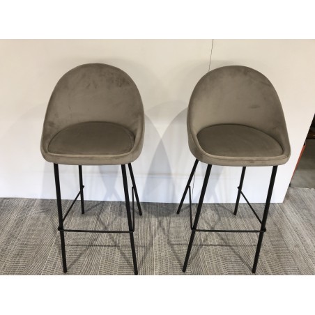SECOND-HAND - Set of 2 camel velvet bar stools, seat height 80 cm
