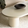 Table basse forme organique couleur beige effet béton | Collection Ugo