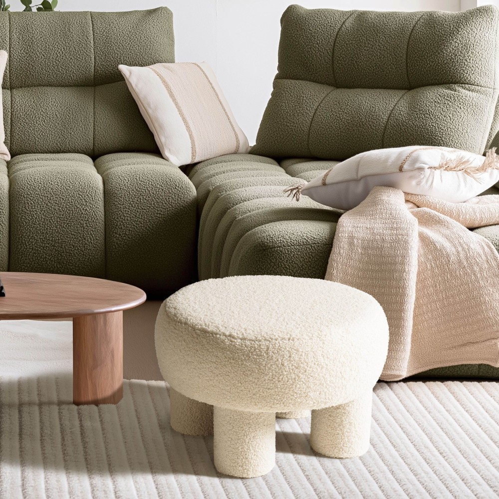 Round pouffe in white bouclé fabric, diameter 50 cm | Macabane Furniture