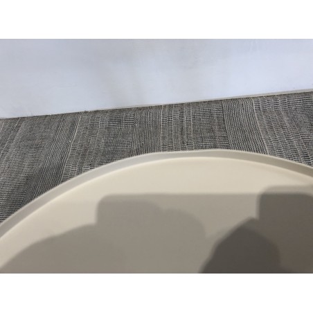 Round side table in beige steel, D35cm | Agathe Collection