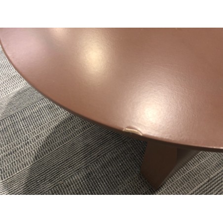 Runder Couchtisch aus terrakottafarben lackiertem Holz D60cm | Macabane