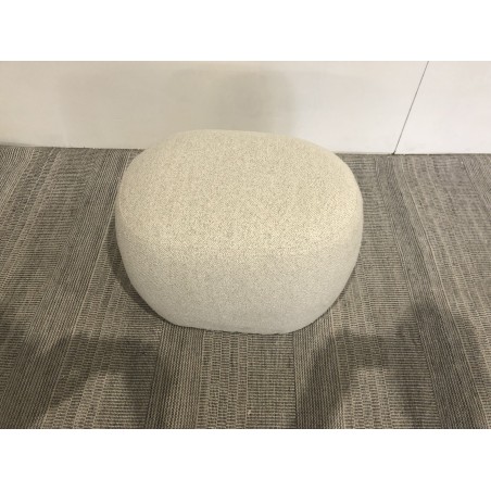 Pouf forme design n°2 en tissu petite bouclette beige  | Collection Leopold