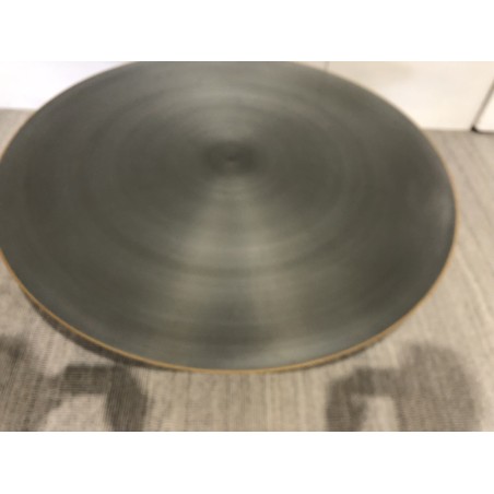 Round coffee table 120x120cm in black iron with gold trim | SECOND-HAND