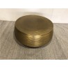 SECONDE MAIN - Table basse ronde 89x89cm aluminium doré piètement graphique
