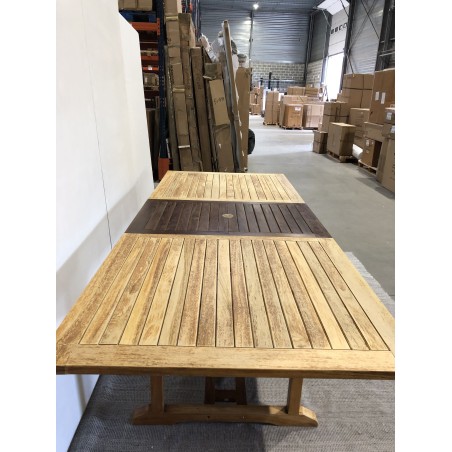 SECONDE MAIN - Table de jardin 8/10 personnes - rectangulaire extensible 180/240 x 100 cm en bois Teck huilé