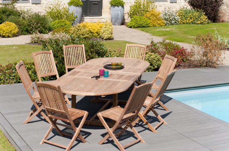 Table de jardin ovale en bois de teck - 10/12 personnes Table de jardin ovale en bois de teck - 10/12 personnes