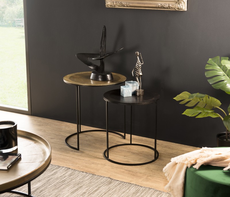 JOHAN - Set of 2 Round Nesting Side Tables in Gold and Black Aluminium JOHAN - Set of 2 Round Nesting Side Tables in Gold and Black Aluminium