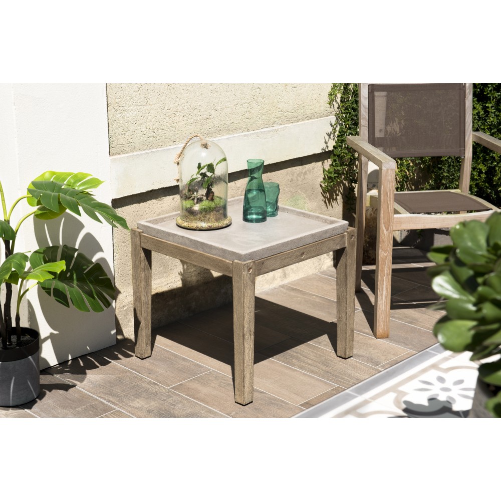 Table d'appoint de jardin HECTOR en béton et bois Acacia Table d'appoint de jardin HECTOR en béton et bois Acacia