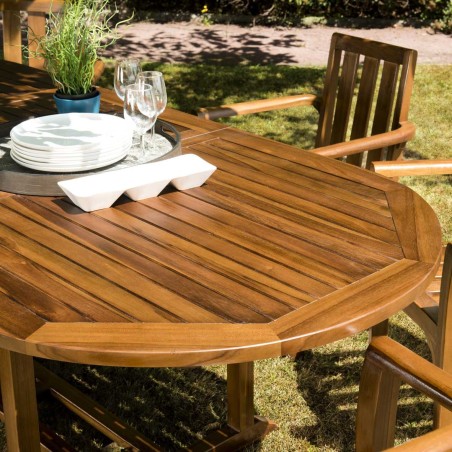 Table de jardin ovale Maeva en bois teck huilé