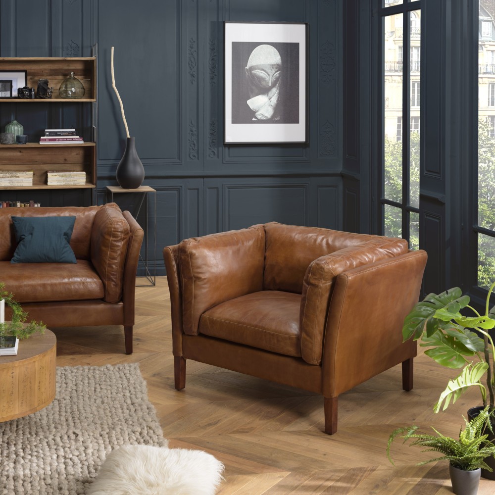 OCTAVE Vintage Brown MILANO Armchair - Wood Legs OCTAVE Vintage Brown MILANO Armchair - Wood Legs