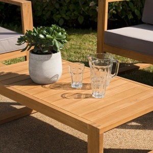 Garden coffee tables